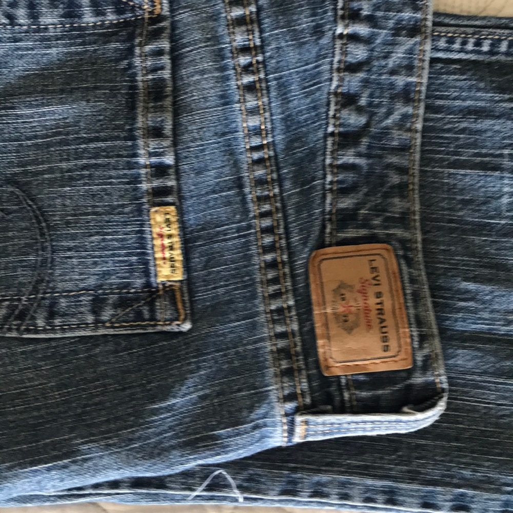 Levi jeans